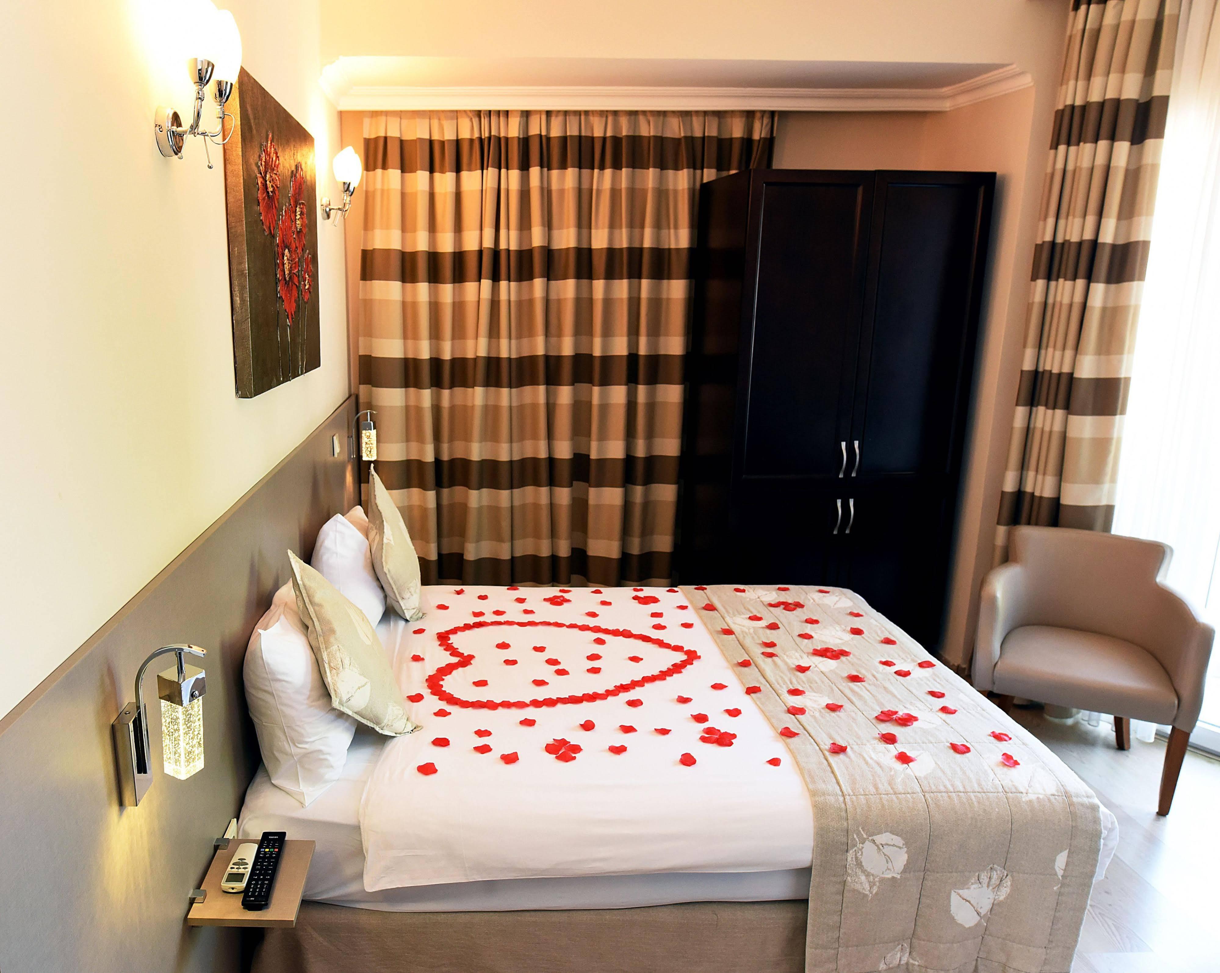 Marine House Boutique Hotel Адалар Екстер'єр фото