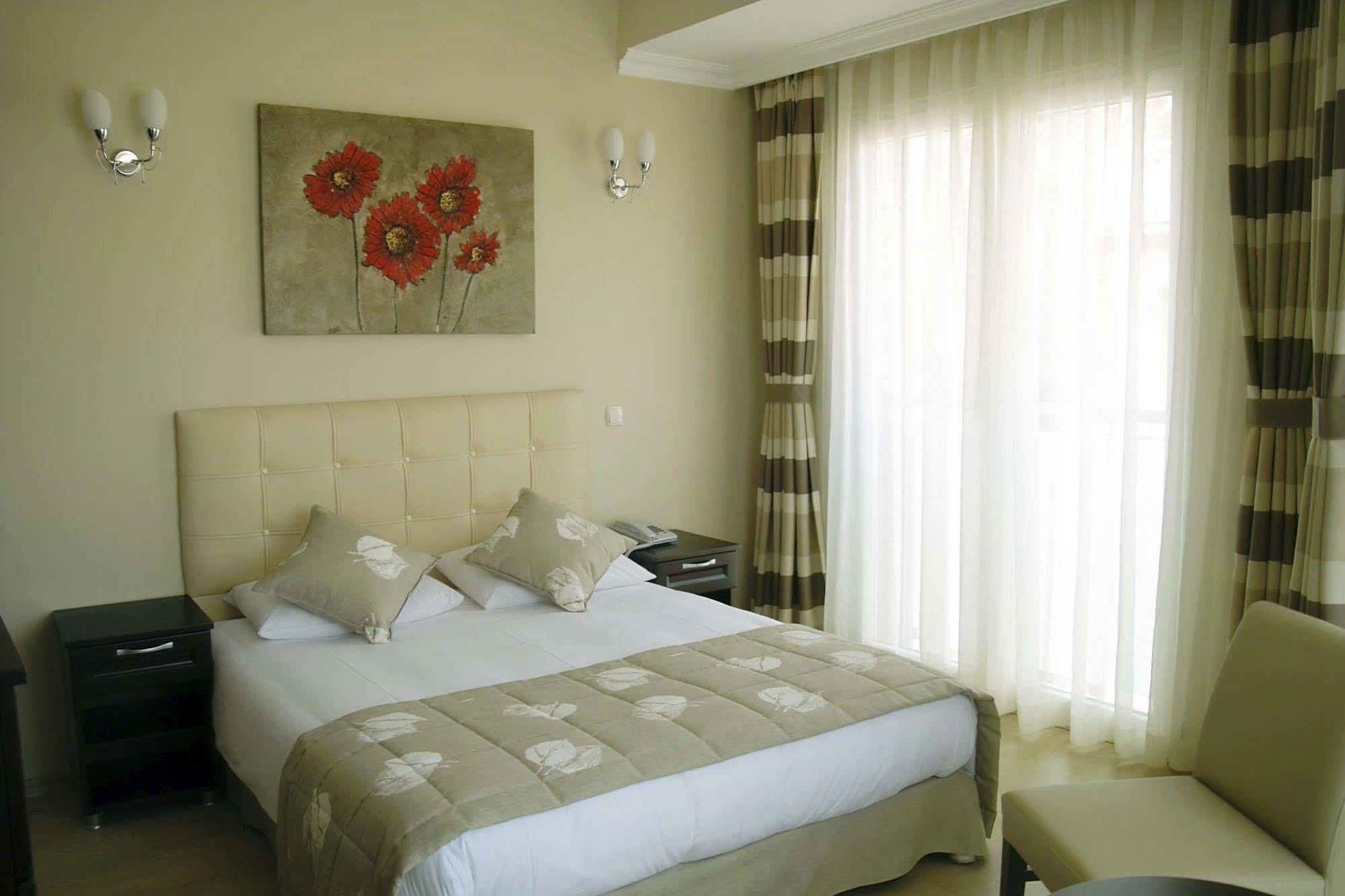 Marine House Boutique Hotel Адалар Екстер'єр фото